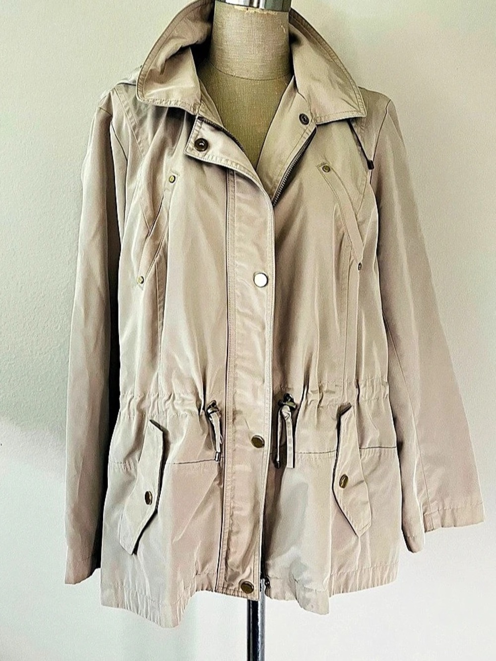 Character Club Women's Utility Jacket in Beige Size Medium